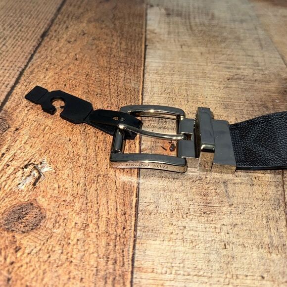 MICHAEL KORS BELT BLACK MK LOGO WITH SILVER BUCKLE reversible - Picture 11 of 11